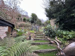 Photo 33- click for photo gallery